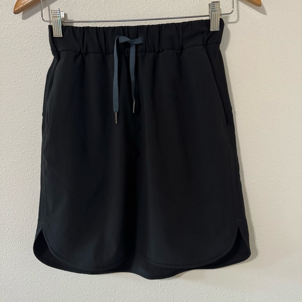 Lululemon On The Fly Skirt 21" Black Pockets Athleisure Outdoor Hiking-4 - Picture 2 of 7